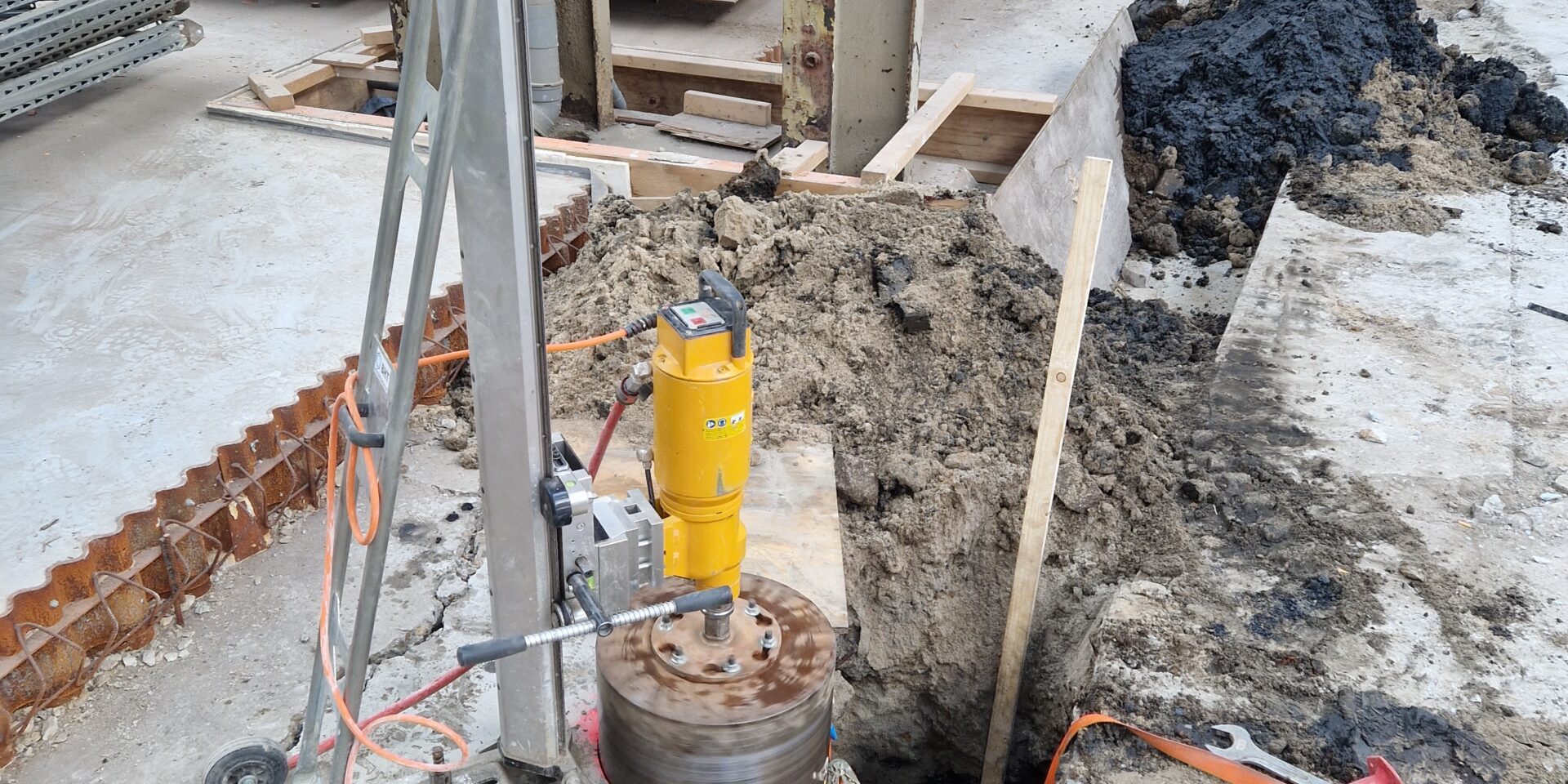 gat 40 cm rond, 3 meter diep